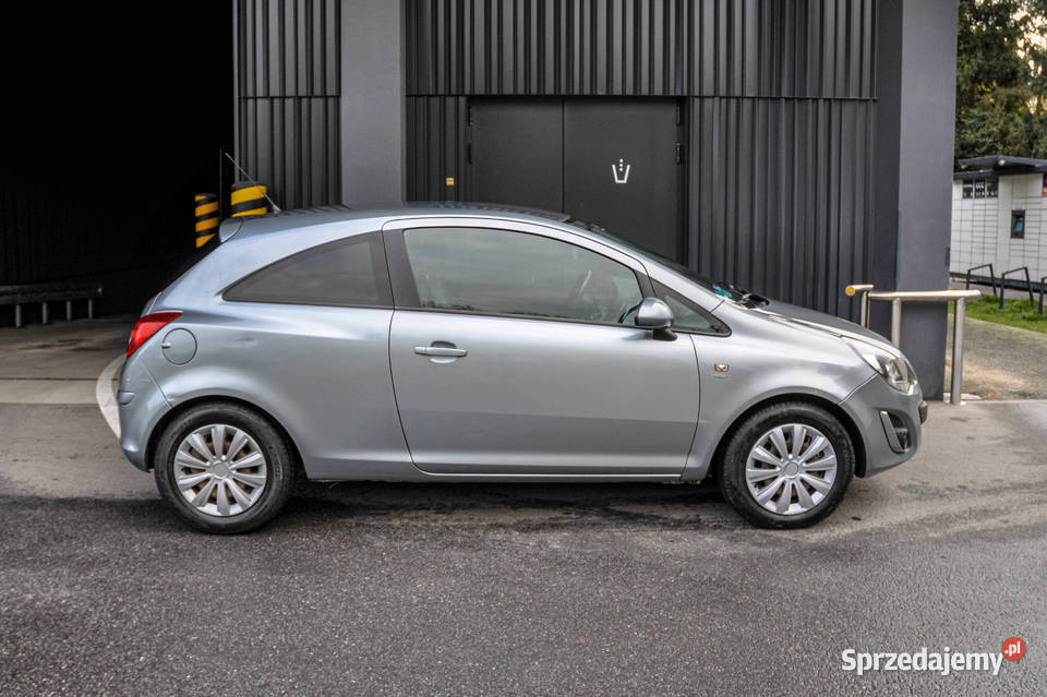 Opel Corsa 14 LPG Lift 2011 r nieuszkodzony Wrocław