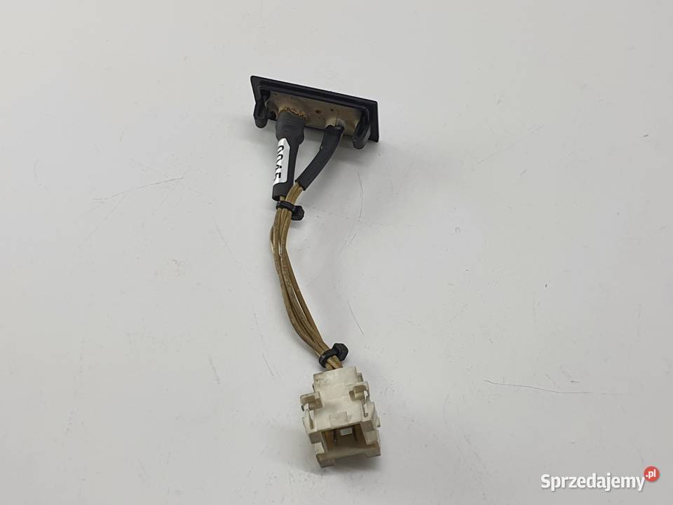 WTYCZKA KOSTKA PRZELACZNIK GNIAZDO MAN LE Części montażowe łódzkie Janowice