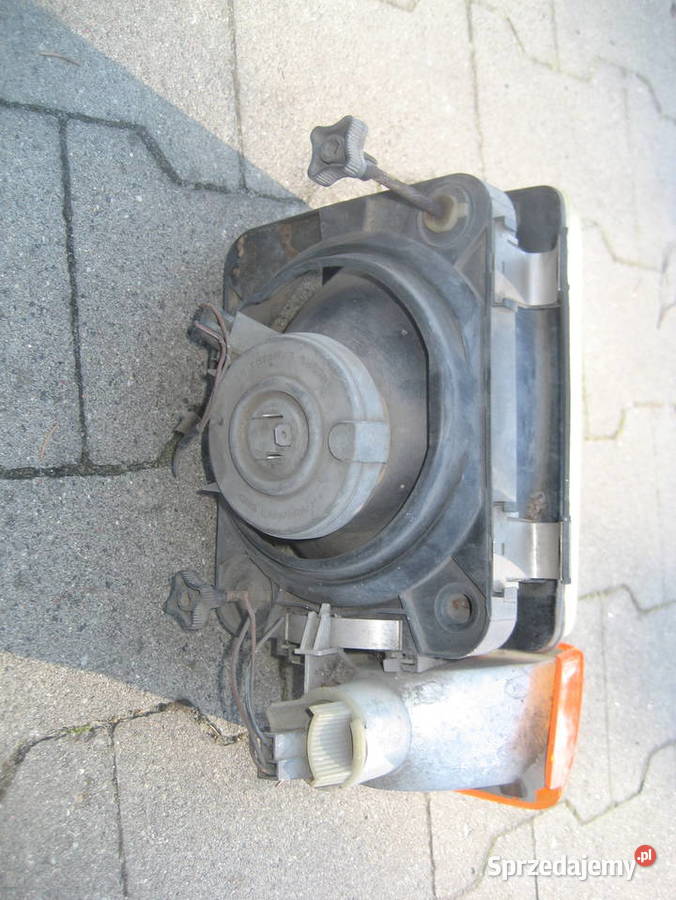 opel corsa a 8490r lampa przód prawa kiney Rakoniewice