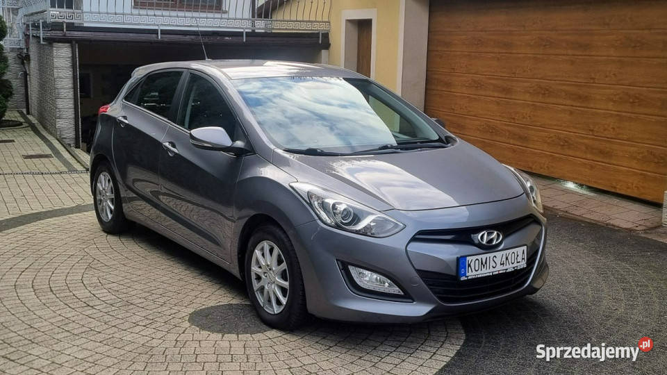 Hyundai i30 100 Navi Kamera Wzorowy Stan ASR (kontrola trakcji) i30 Płońsk sprzedam