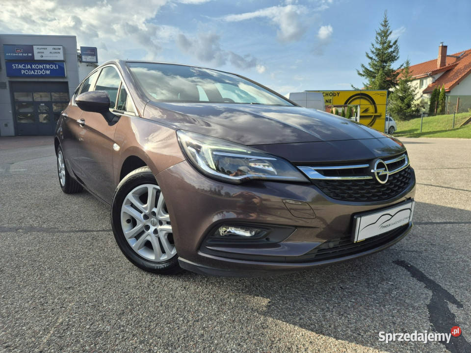 Opel Astra K 20152021 benzyna
