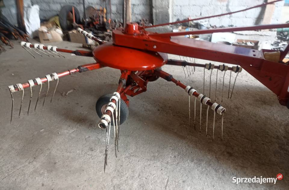 Zgrabiarka karuzelowa Pottinger 300