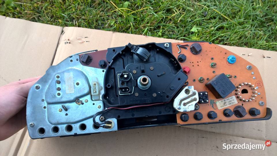 Licznik zegary Mercedes w124 22b m111