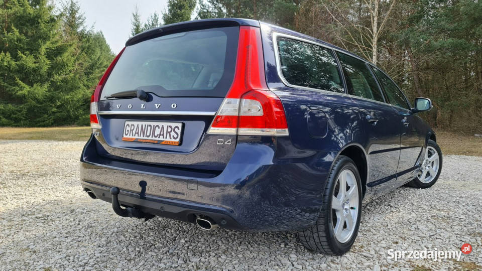 Volvo V70 20 D4 181 Momentum Navi Digital Skóra aluminiowe felgi Chmielnik