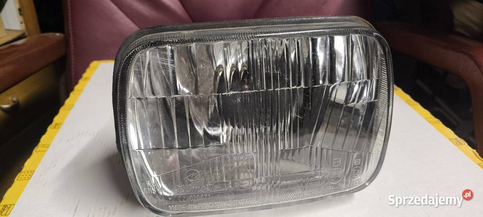 Fiat 126p lampa reflektor przedni klosz zelmot Lutoryż