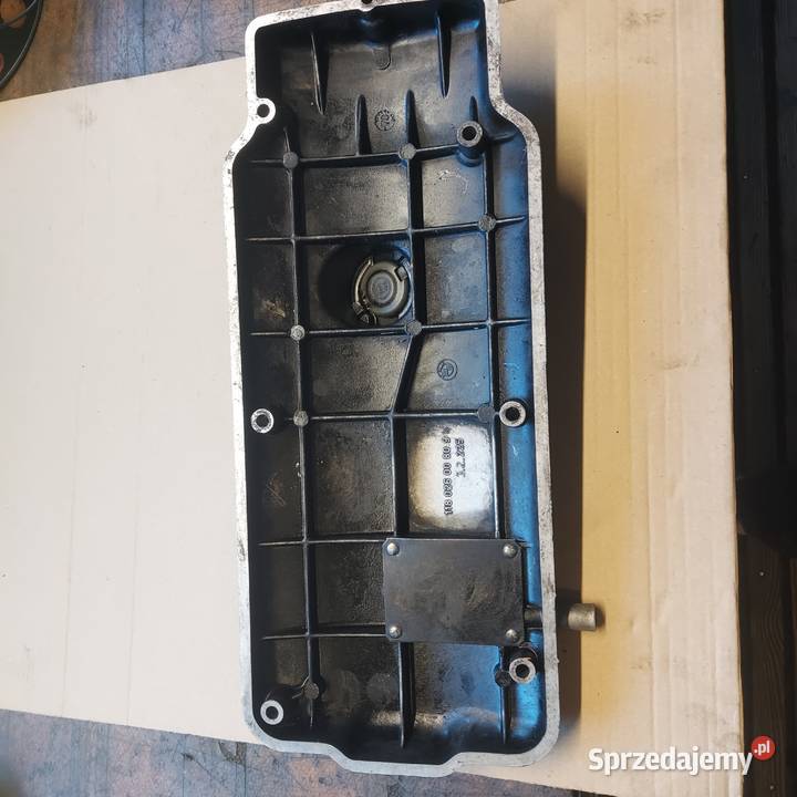 Pokrywa zaworów BMW E21 4cyl śląskie