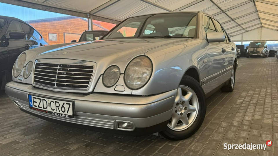 Mercedes E 220 W210 19952002 srebrny Zduńska Wola