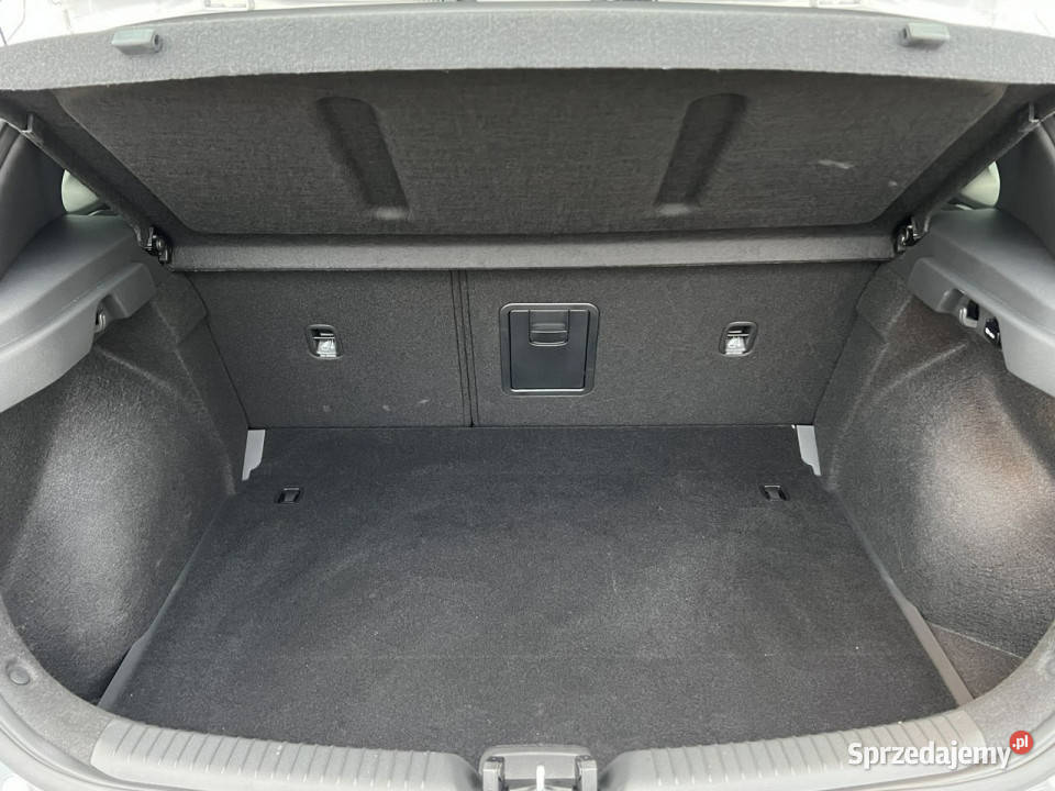 Hyundai i30 15TGDI 160 48v 7DCT Smart LED bluetooth Piotrków Trybunalski