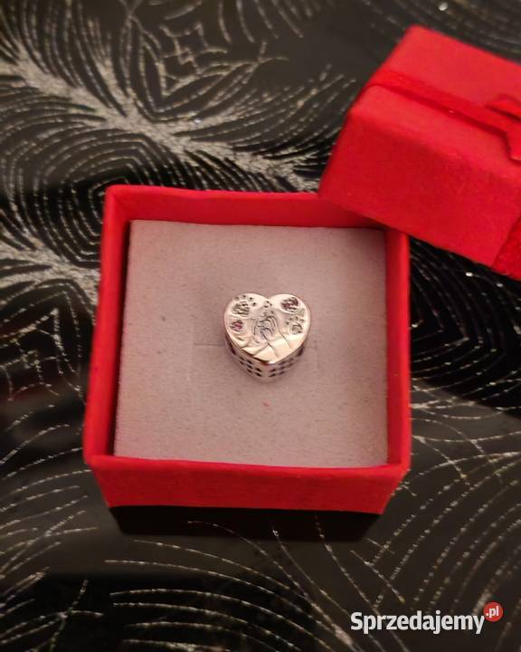 Charmsy do bransoletki Pandora Dąbrowa Górnicza sprzedam