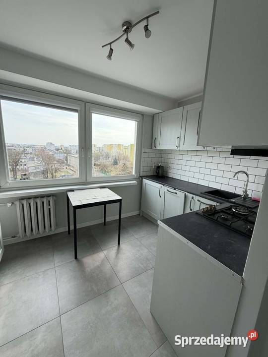 Górna ładna rozkładowa kawalerka z balkonem