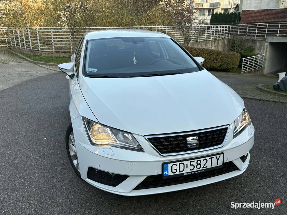 Seat Leon hatchback 2019 stan idealny manualna Gdańsk sprzedam