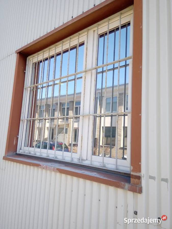 Oklejanie okien folią przeciwsłoneczną i Warszawa