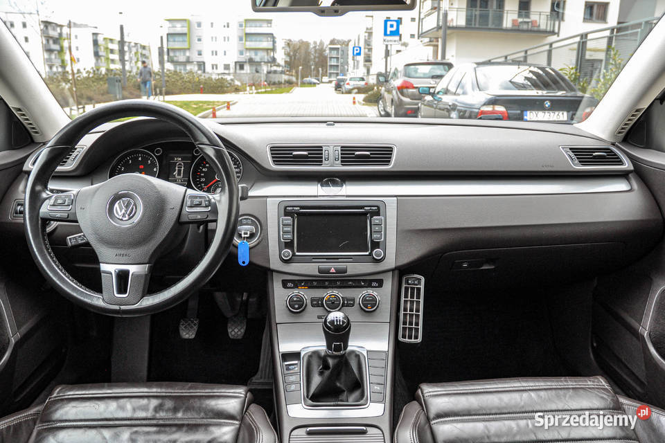Volkswagen Passat Skóry Bezwypadkowy Rok produkcji 2012 Wrocław sprzedam
