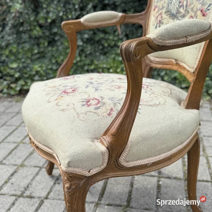 ARTexpert Wygodny reprezentacyjny fotel Ludwik zachodniopomorskie Dobrzany