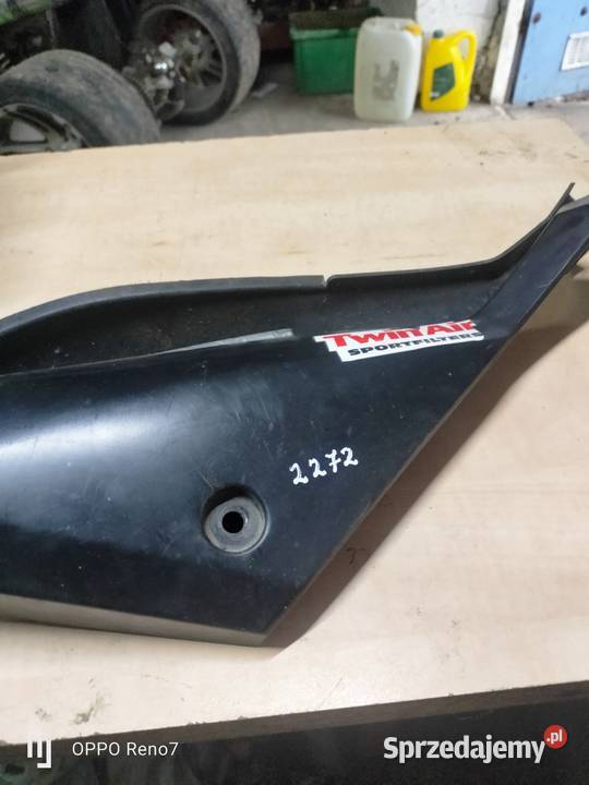 Yamaha TZR 50 boczki boczne plastiki wypełnienie Łubno