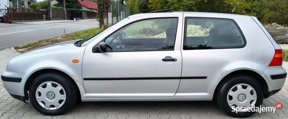 Volkswagen Golf IV 14 75 3D Na Oponach Zimowych manualna Warszawa