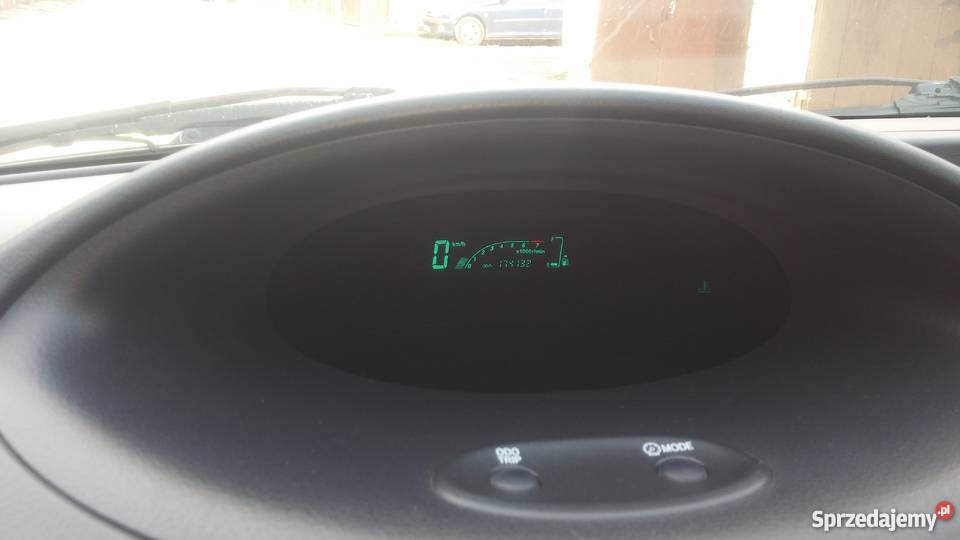 Toyota Yaris 10 Kat 2003 r manualna Pomiechówek