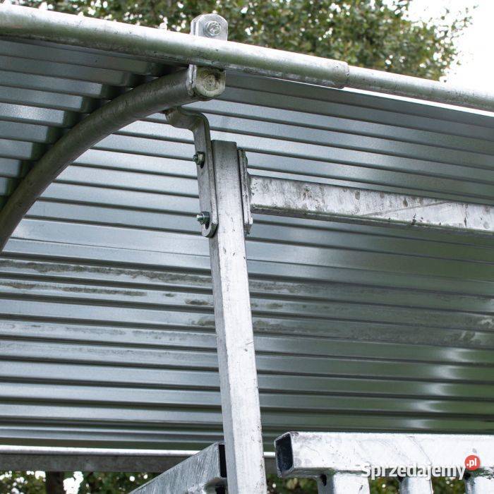 Paśnik koni z przegrodami 8 stanowisk Konie małopolskie