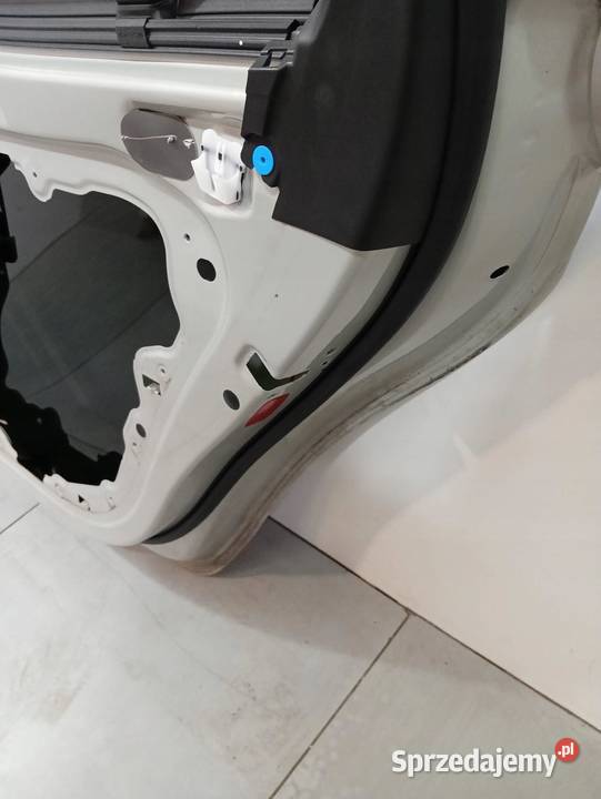 DRZWI PRAWE TYŁ 72646 KOMBI Volvo V60 II 2018 Drzwi