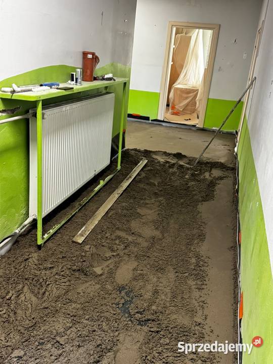 Wylewki maszynowe agregatem mixokret betonowe