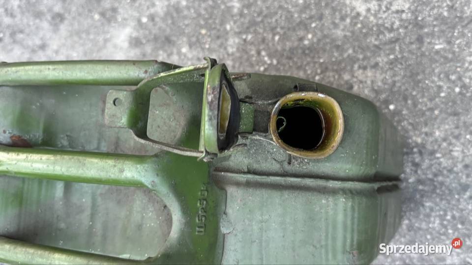 Kanister 20 litrów Ksawerów sprzedam