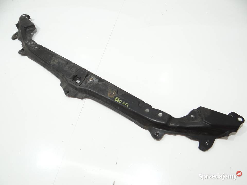 MOCOWANIE ZDERZAKA ŚRODKOWE BMW E60 E61 LCI Motoryzacja Strzyżewice sprzedam