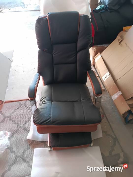 Ergonomiczny fotel biurowy z wysuwanym Koszalin