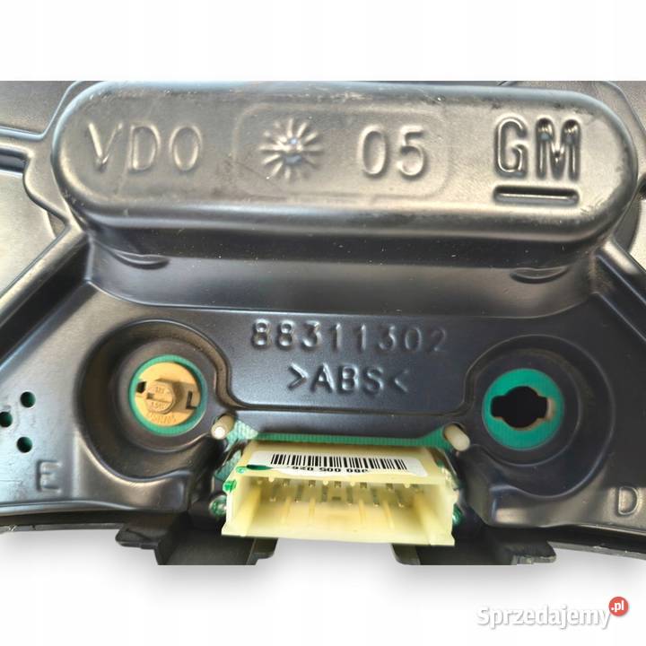 LICZNIK ZEGARY Opel Corsa C 17 CDTI Diesel 169
