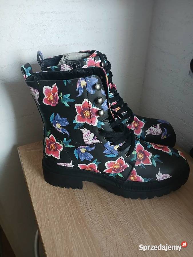 Kozaki botki w kwiaty