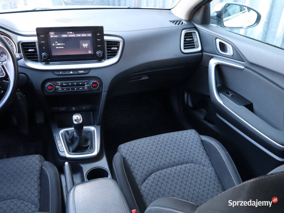 Kia Ceed 10 TGDI sprzedam