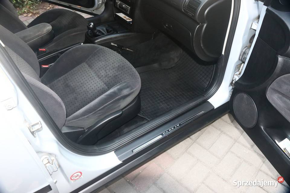 VW Passat JEDYNY TAKI Czarne tablice pierwszy diesel Łaziska