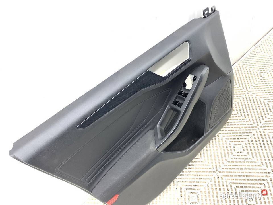 BOCZEK DRZWI LEWY PRZÓD FORD FOCUS IV