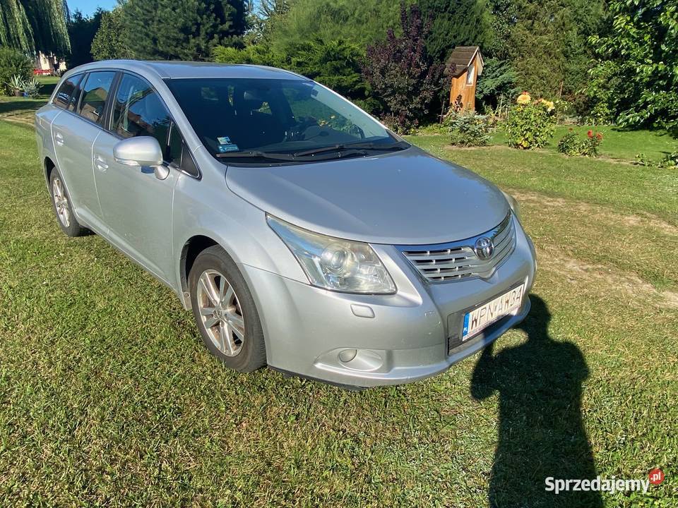 Toyota Avensis salon Polska Dzierzążnia