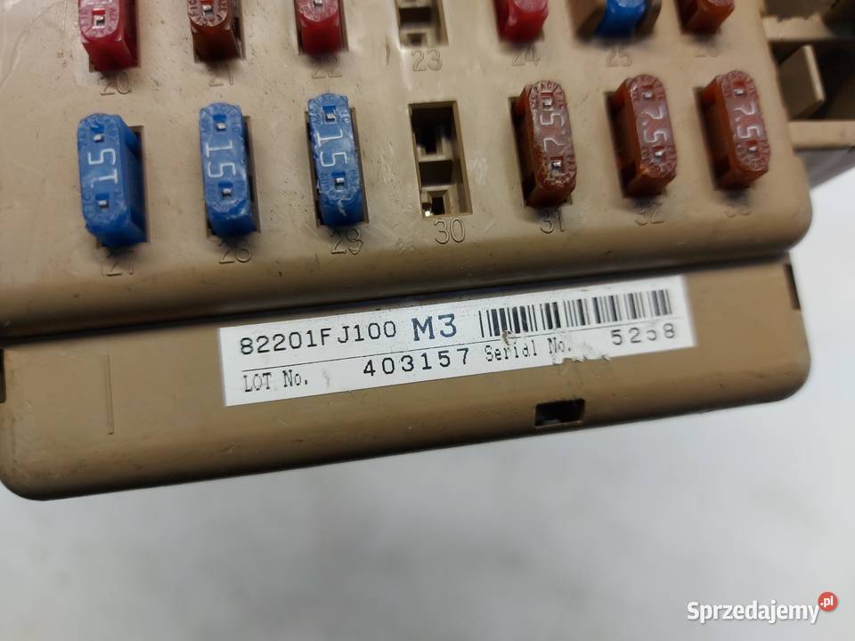 SUBARU XV 20D Skrzynka bezpieczników 82201FJ100