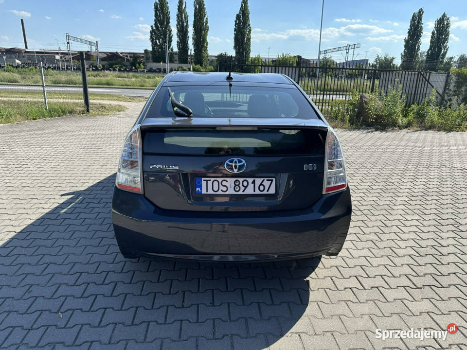 Toyota Prius 18 hybryda Zarejestrowany w Bateria kurtyny powietrzne świętokrzyskie Ostrowiec Świętokrzyski