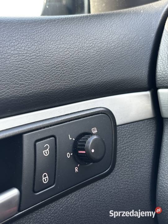 VW Touran 19 TDI 2009r 105 Touran