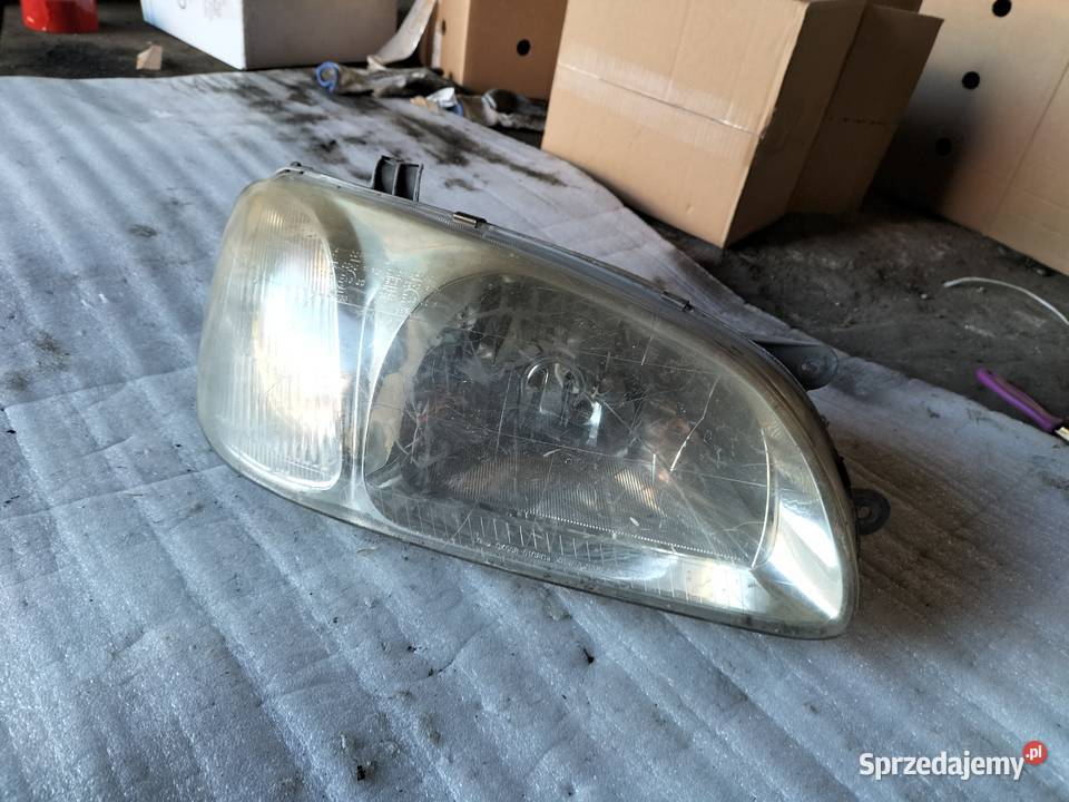 KIA CARNIVAL LAMPA PRZÓD PRAWA PRZEDNIA Kamień-Kolonia