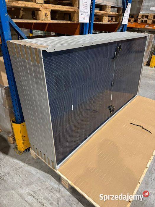 Panel Fotowoltaiczny DAH Solar 590W Bifacial Panele fotowoltaiczne małopolskie