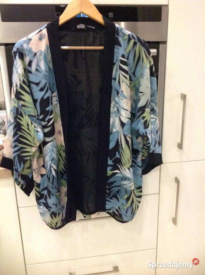 Narzutka Damska LXL j Nowa Kolorowy Print Rozmiar 42(XL) Nowa Sól