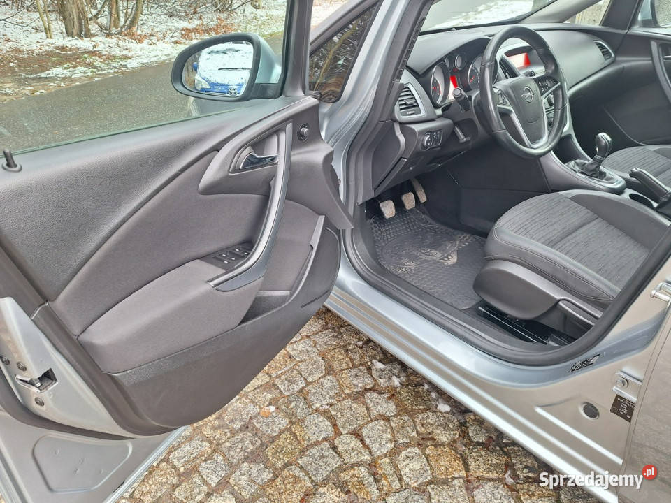 Opel Astra Sport Tourer 14 Turbo Edition J szary Siewierz