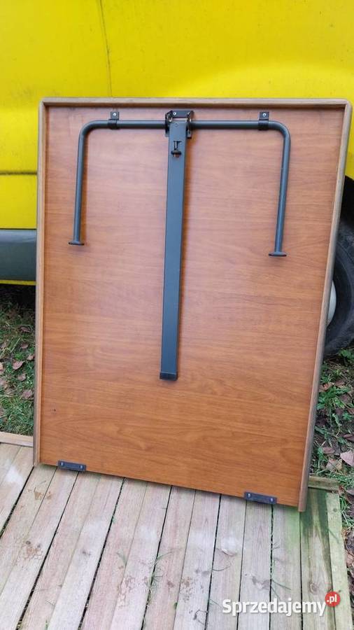 Stolik z nogą składaną do przyczepy kempingowej Murowana Goślina