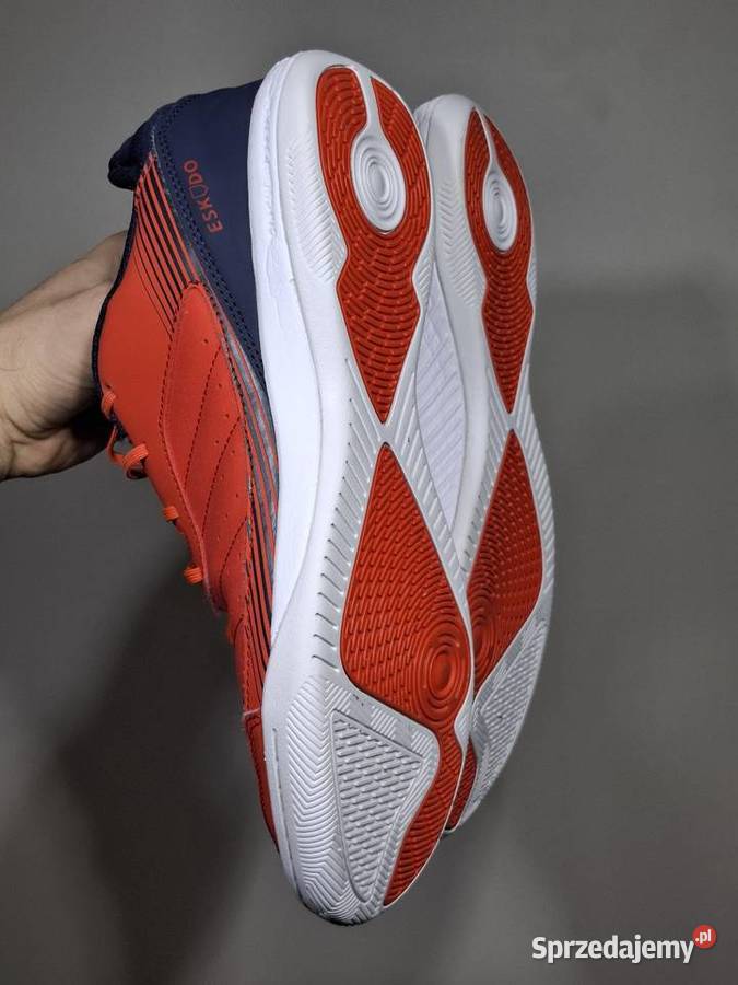 Kipsta 44 Eskudo buty halówki piłki nożnej