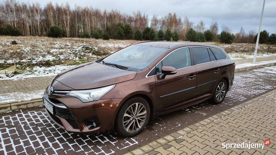 Toyota Avensis IV 16 D4D Touring Sports Wagon brązowy Polkowice