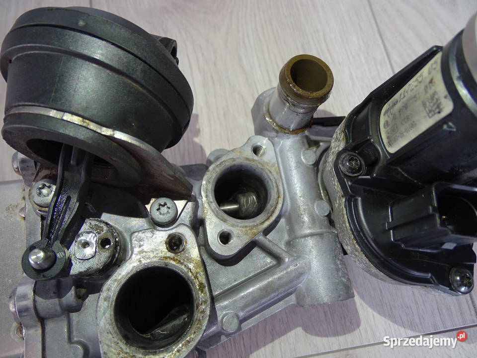 zawór EGR Z chłodnicą VW Passat B6 B7 Golf VI 6 Części śląskie Zawiercie