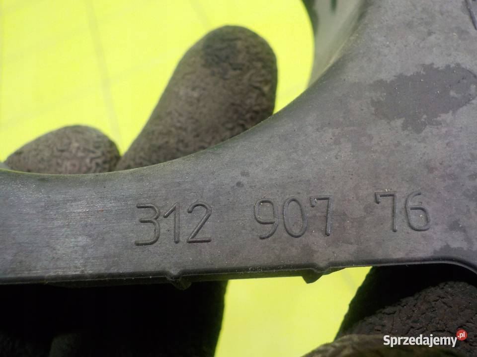 VOLVO S60 II V60 I 16 B AUT 12r kierownica