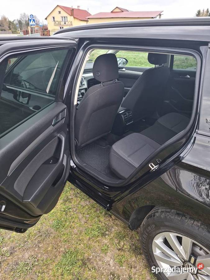 SPRZEDAM VW PASSAT B8 20 TDI 2016r nawigacja Passat Krosno