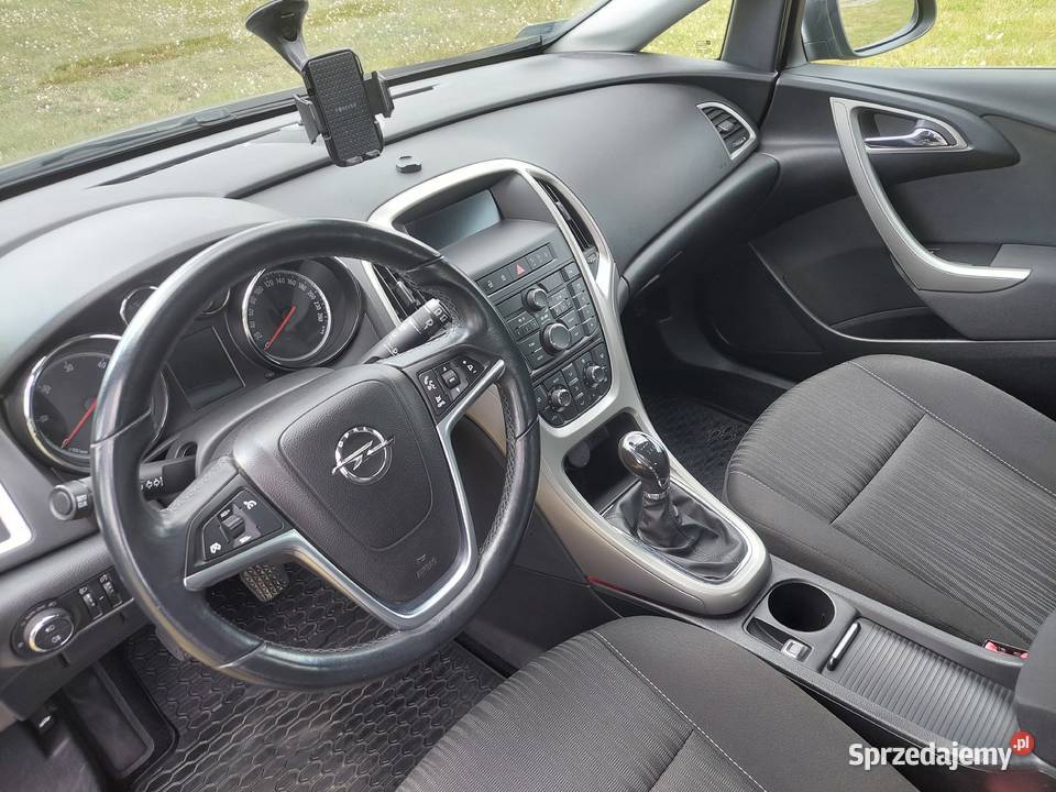 Opel Astra J 17 CDTI 2011 uszkodzone sprzęgło 1686cm3 sprzedam