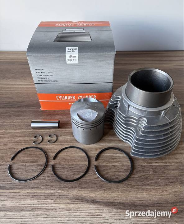 NOWY POLSKI CYLINDER JUNAK M10 POLEROWANY Cylindry, głowice, pierścienie Silniki i osprzęt śląskie Bielsko-Biała