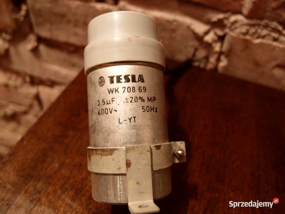 Kondensatory Unitra 8micrF 500V Mostek