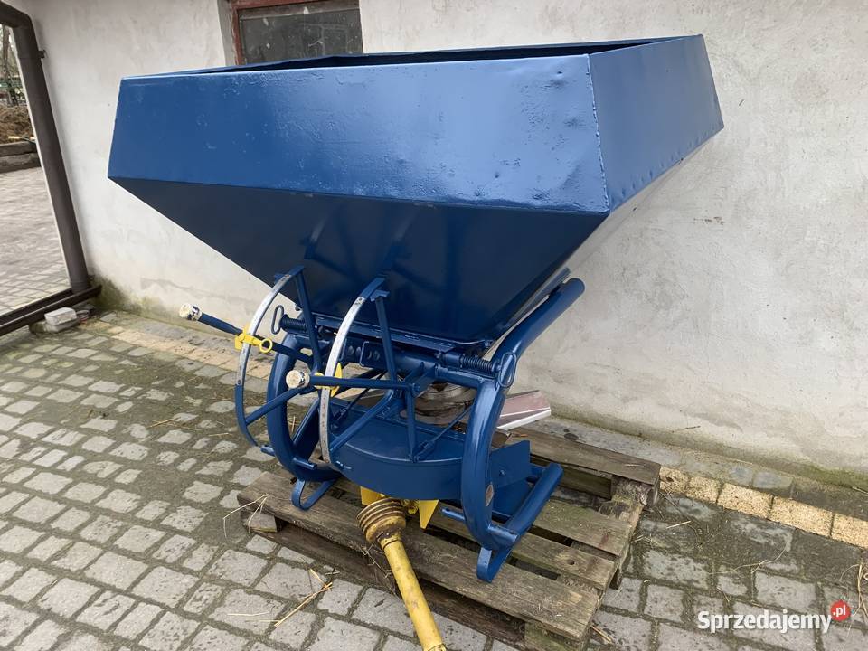 Rozsiewacz Siewnik do nawozu Bogballe B